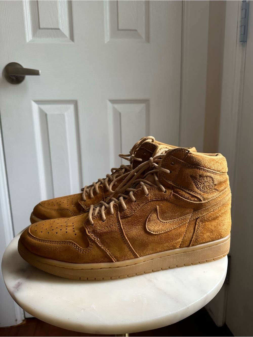 Nike Air Jordan 1 Retro High OG Wheat Golden Harvest 555088-710 Men’s Size 11